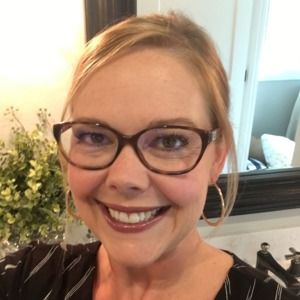 Meet your Posher, Stefani